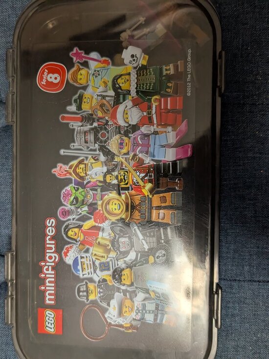 Lego Other - Lego Series  8 minifigure storage case with 2 figures
